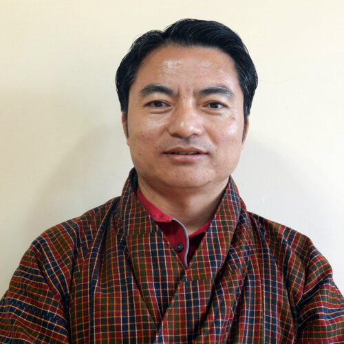 staffImage-1750746923924