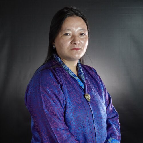 staffImage-1752834140731