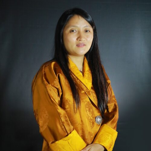 staffImage-1753072778758