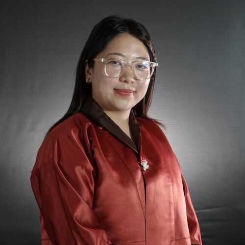 staffImage-1753337503596